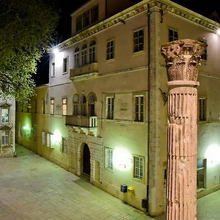 Luxury Colonna 4*, Center Pensionat Zadar