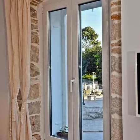 Luxury Colonna 4*, Center Guest house Zadar