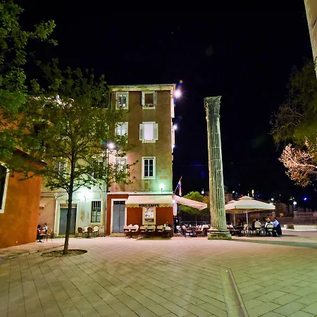 Guest house Luxury Colonna 4*, Center